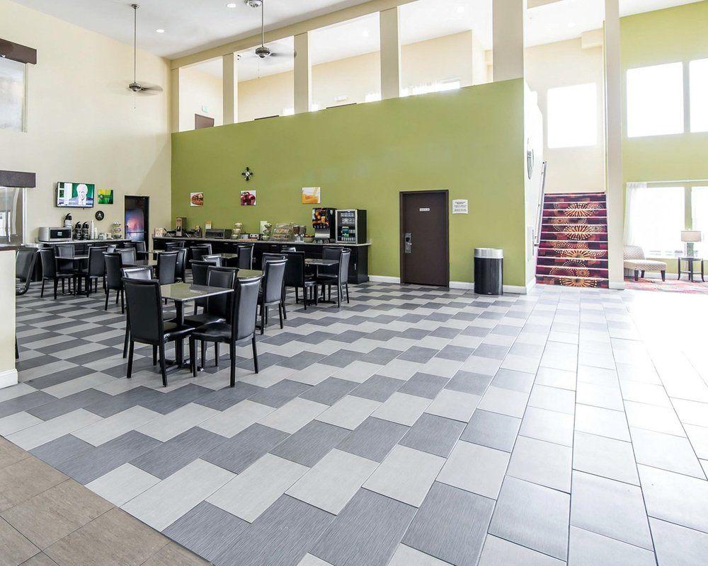 Oyo Hotel Knoxville Tn Cedar Bluff I-40 Εξωτερικό φωτογραφία
