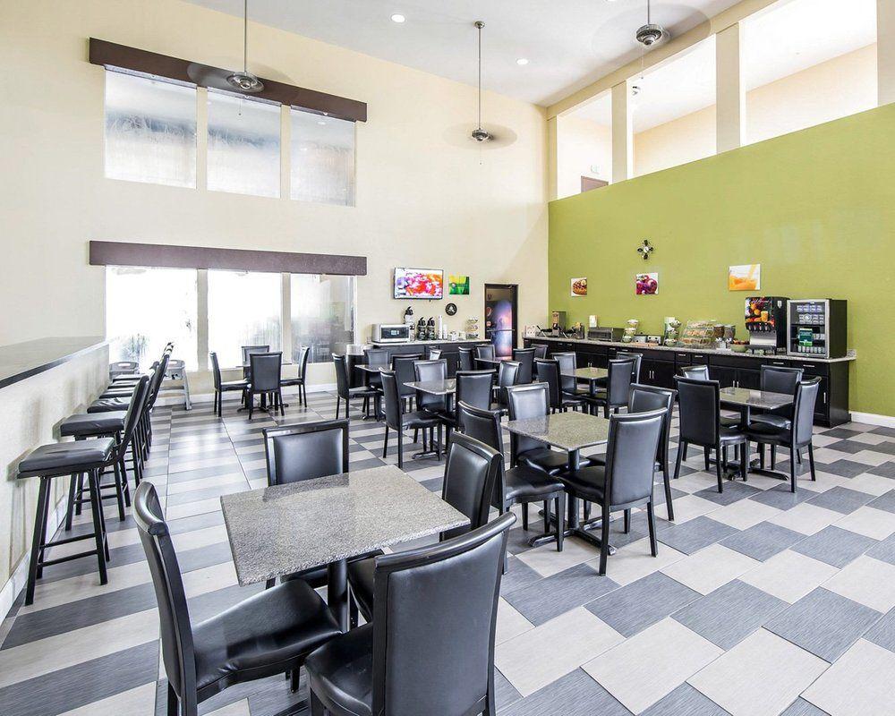 Oyo Hotel Knoxville Tn Cedar Bluff I-40 Εξωτερικό φωτογραφία