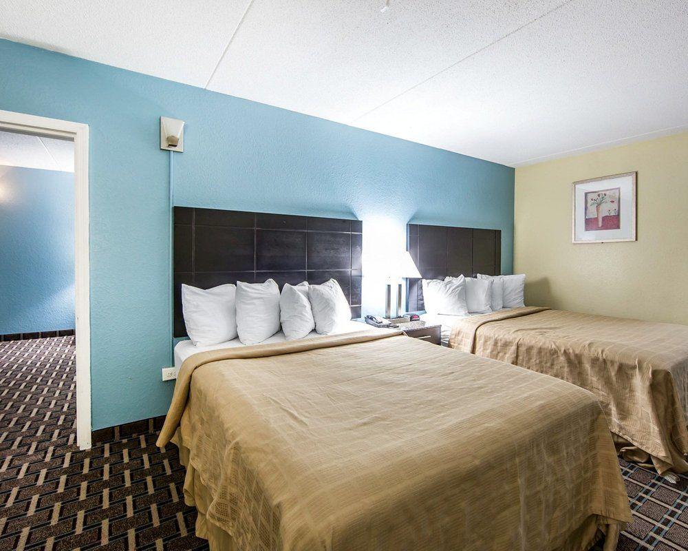Oyo Hotel Knoxville Tn Cedar Bluff I-40 Εξωτερικό φωτογραφία