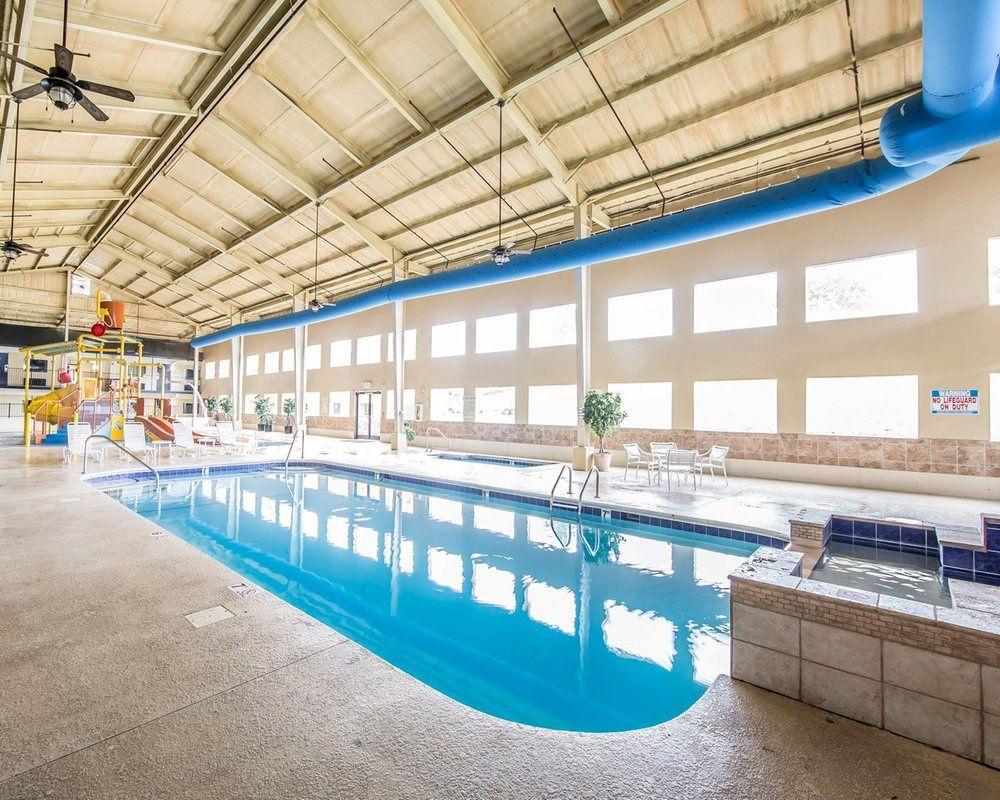 Oyo Hotel Knoxville Tn Cedar Bluff I-40 Εξωτερικό φωτογραφία