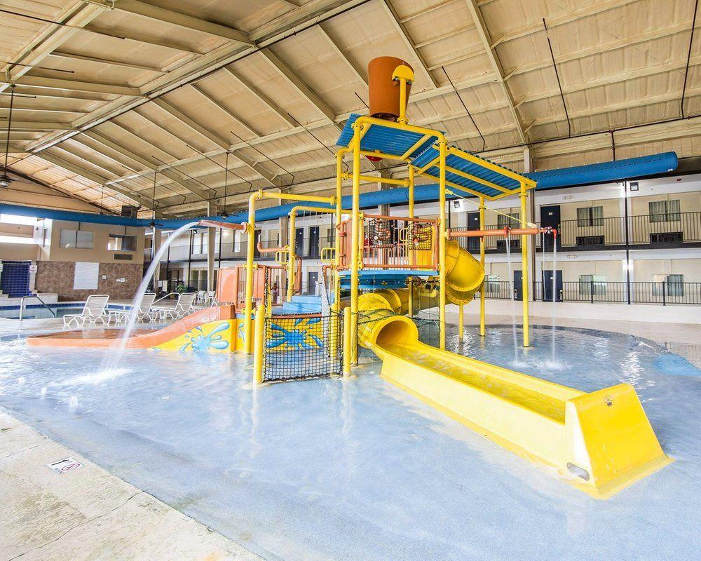 Oyo Hotel Knoxville Tn Cedar Bluff I-40 Εξωτερικό φωτογραφία
