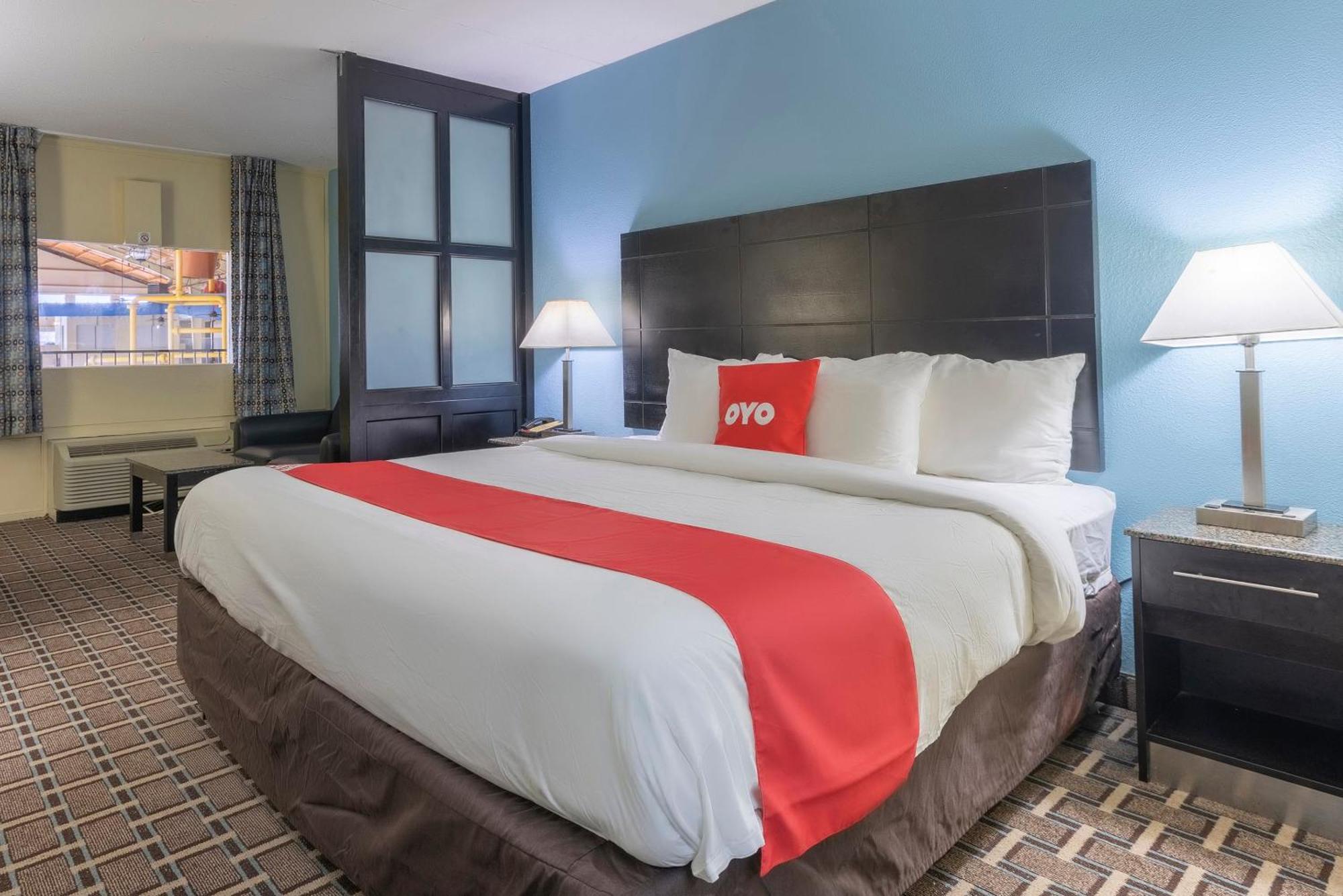 Oyo Hotel Knoxville Tn Cedar Bluff I-40 Εξωτερικό φωτογραφία