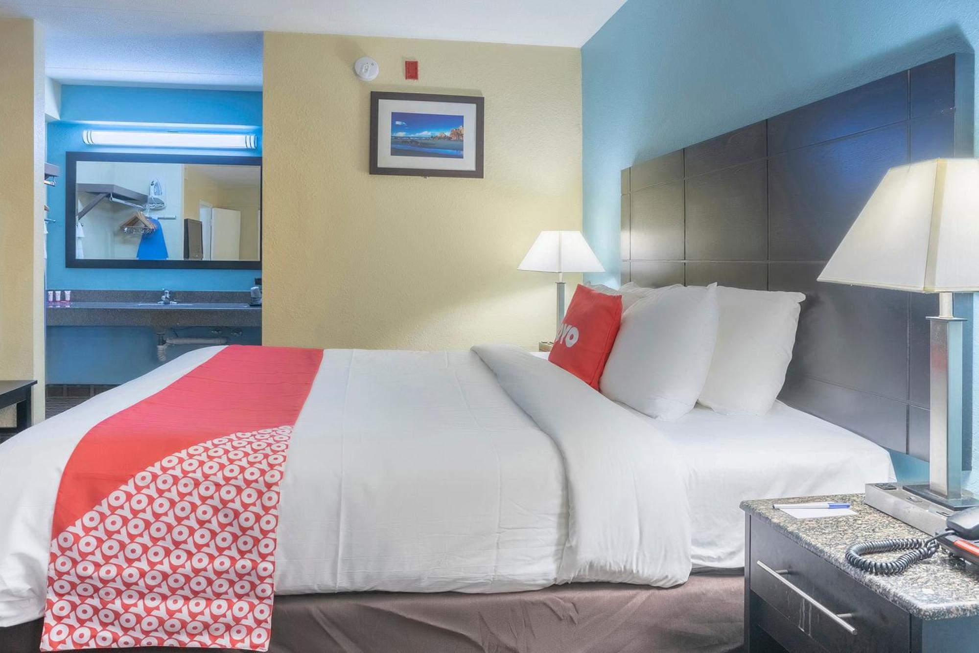 Oyo Hotel Knoxville Tn Cedar Bluff I-40 Εξωτερικό φωτογραφία
