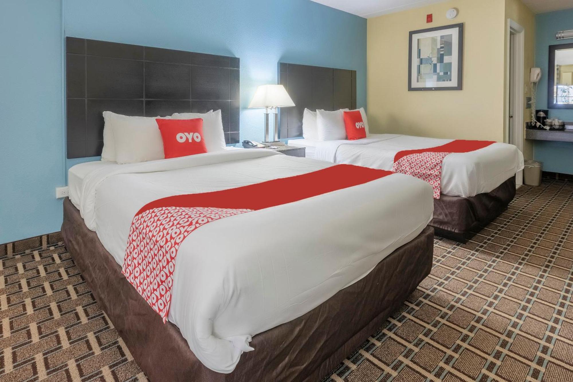 Oyo Hotel Knoxville Tn Cedar Bluff I-40 Εξωτερικό φωτογραφία