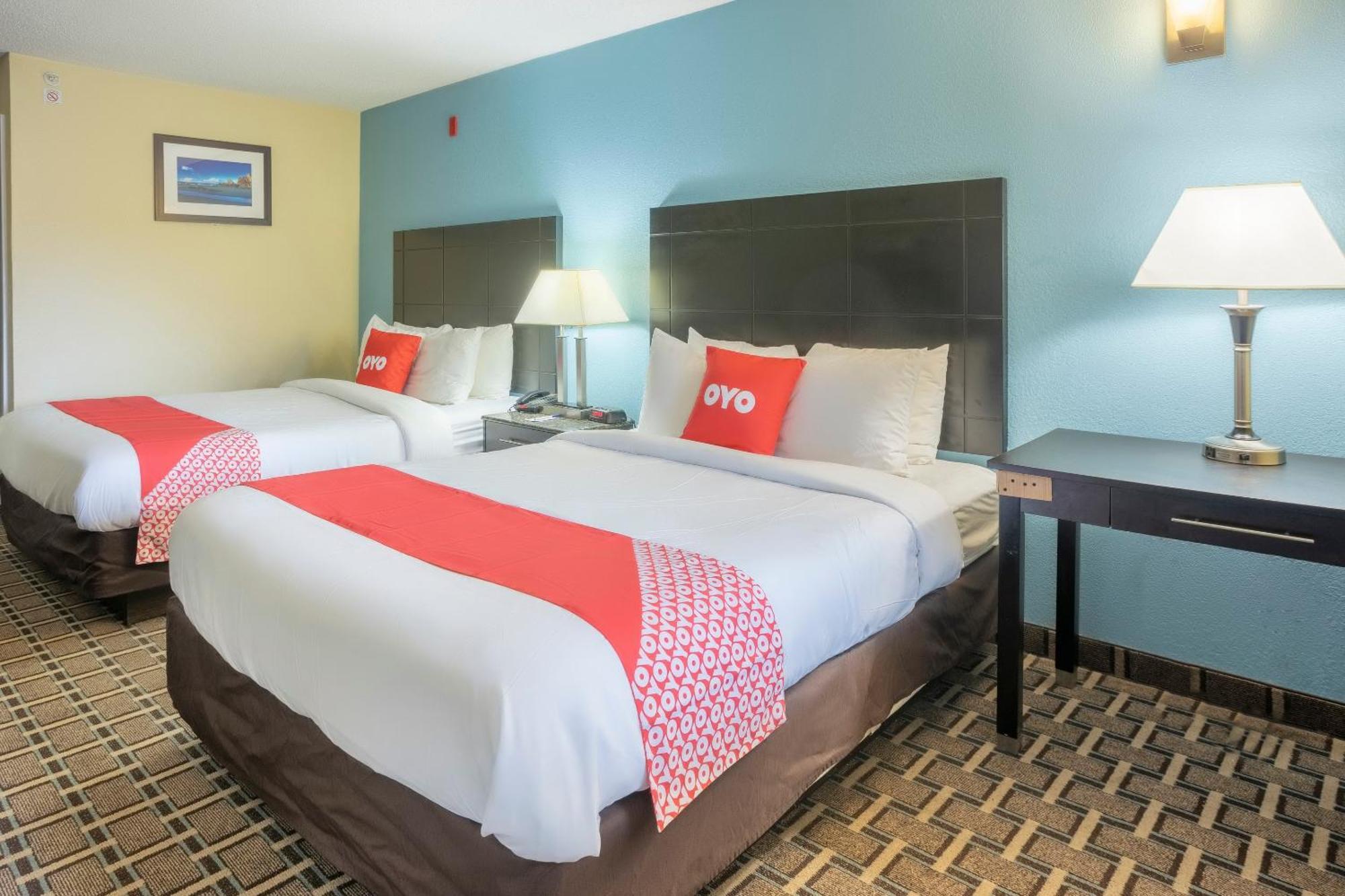 Oyo Hotel Knoxville Tn Cedar Bluff I-40 Εξωτερικό φωτογραφία