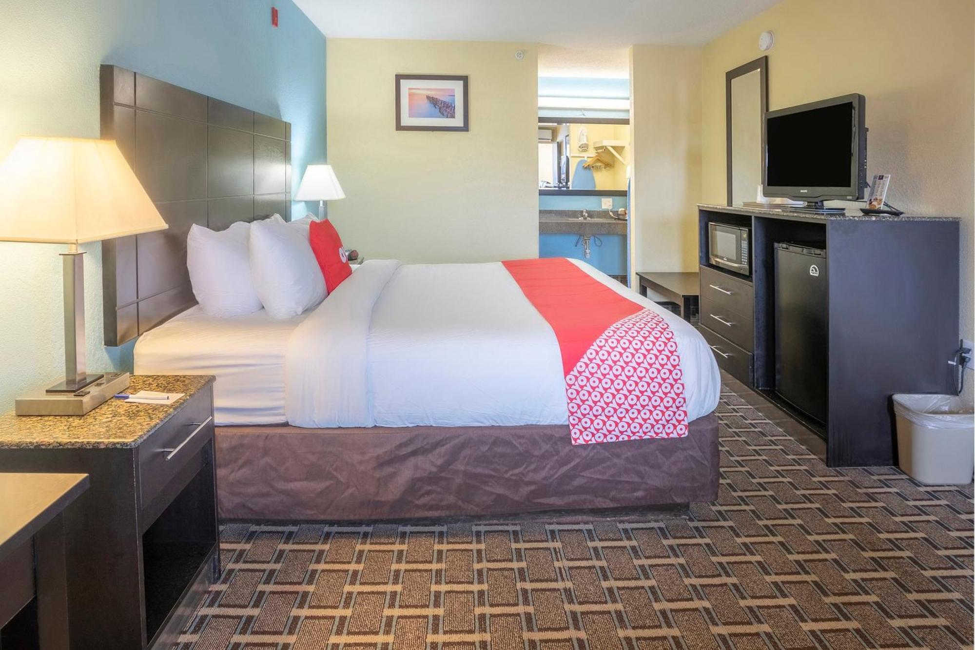 Oyo Hotel Knoxville Tn Cedar Bluff I-40 Εξωτερικό φωτογραφία